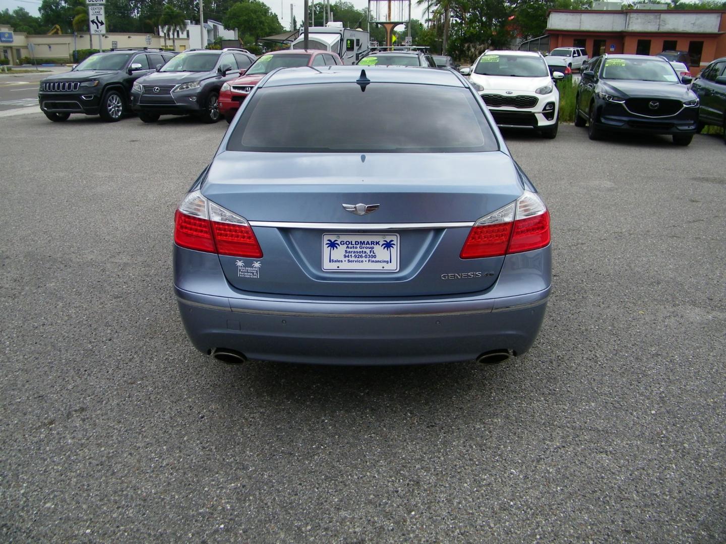 2009 Blue /Black Hyundai Genesis 4.6L (KMHGC46FX9U) with an 4.6L V8 DOHC 32V engine, 6-Speed Automatic transmission, located at 4000 Bee Ridge Road, Sarasota, FL, 34233, (941) 926-0300, 27.298664, -82.489151 - Photo#4